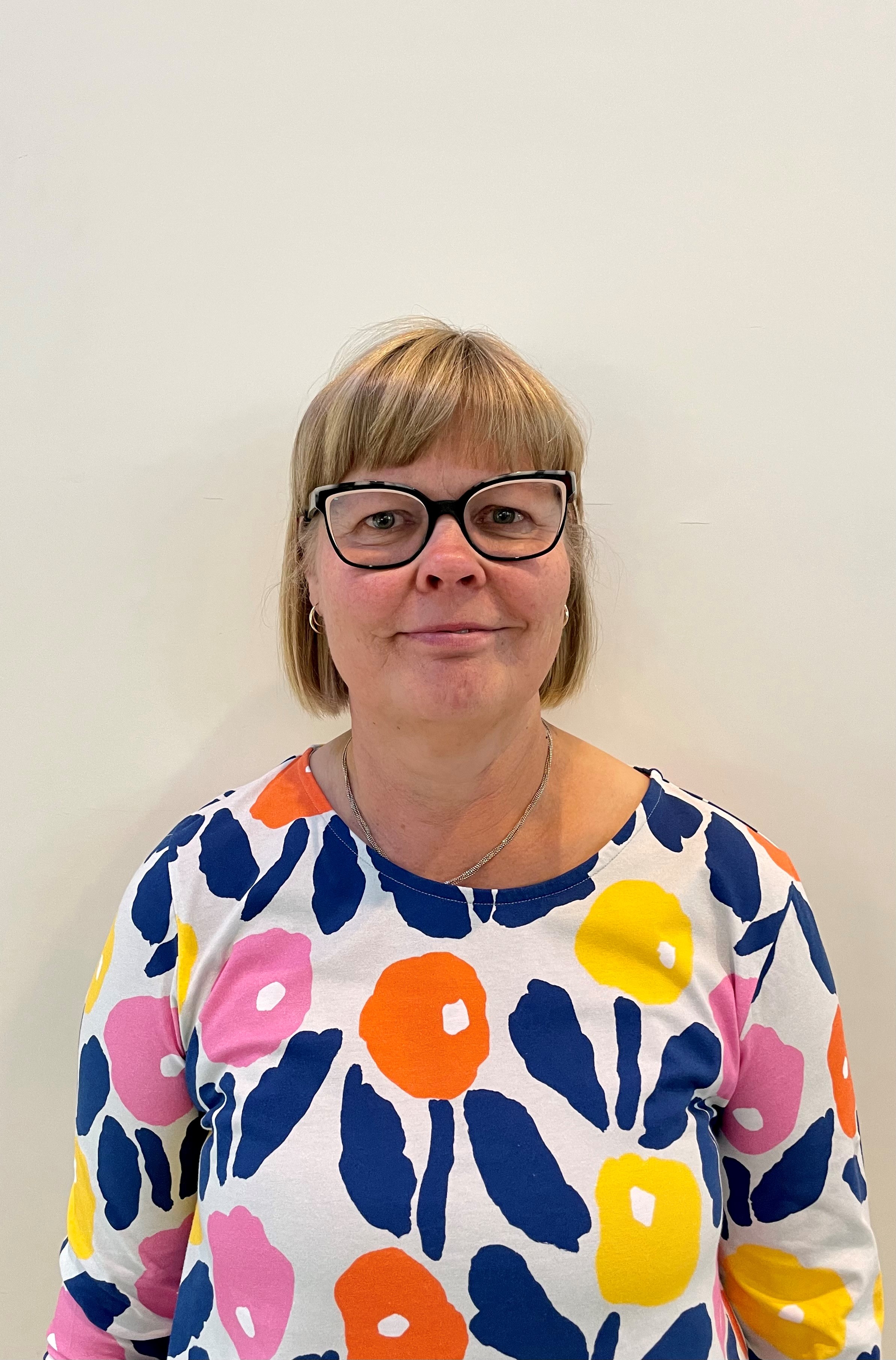 nuoriso-ohjaajan henkilökorttikuva