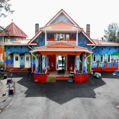 Pilvilinna ulkoa edestä