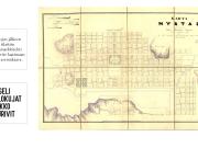 Vuoden 1846 suurpalon jälkeen varamaanmittari H. J. Helenius laati kaupungille uuden asemakaavan entisen kaupunkirakenteen pohjalta. Kaupunkia laajennettiin pohjoiseen ja itään. Keskikaupungin korttelit jaettiin neljään tonttiin ja laitakaupungilla oli mahdollisuus jakaa kortteli kuuteenkin tonttiin. Tonttien väliselle rajalle tuli jättää rakentamaton palosola. Kun kaupunki paloi toistamiseen laajasti vuonna 1855 - Uusikaupunki rakennettiin nopeasti uudelleen. Uuden lääninarkkitehti G. Th. Chiewitzin laatima asemakaava, joka vahvistettiin vuonna 1856, toi rakenteeseen lisää paloturvallisuutta ja selkeyttä. Kaavassa kadut levenivät, korttelit järjestettiin uudelleen ja palokujat liitettiin pysyväksi osaksi kaupunkirakennetta.  Kaavoituksen seurauksena kaupunki myös vehreytyi: uusia puistoalueita perustettiin ja katujen varsille istutettiin lehtipuita, jotka toivat sekä paloturvaa että kauneutta katukuvaan.  Kuvassa on lääninarkkitehti Chiewitzin laatima asemakaava vuodelta 1856