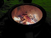 makkara tikussa tulella